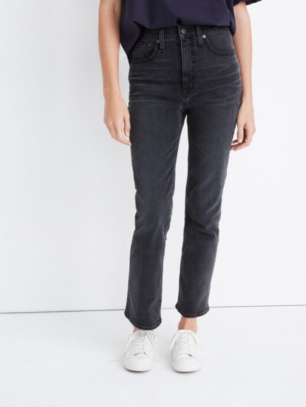 Madewell Slim Demi-Boot Jeans Size 27 in Washed Black
